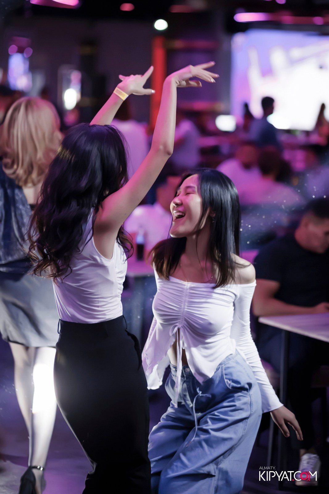 EVENT BAR. КИПЯТКОМ АЛМАТЫ!