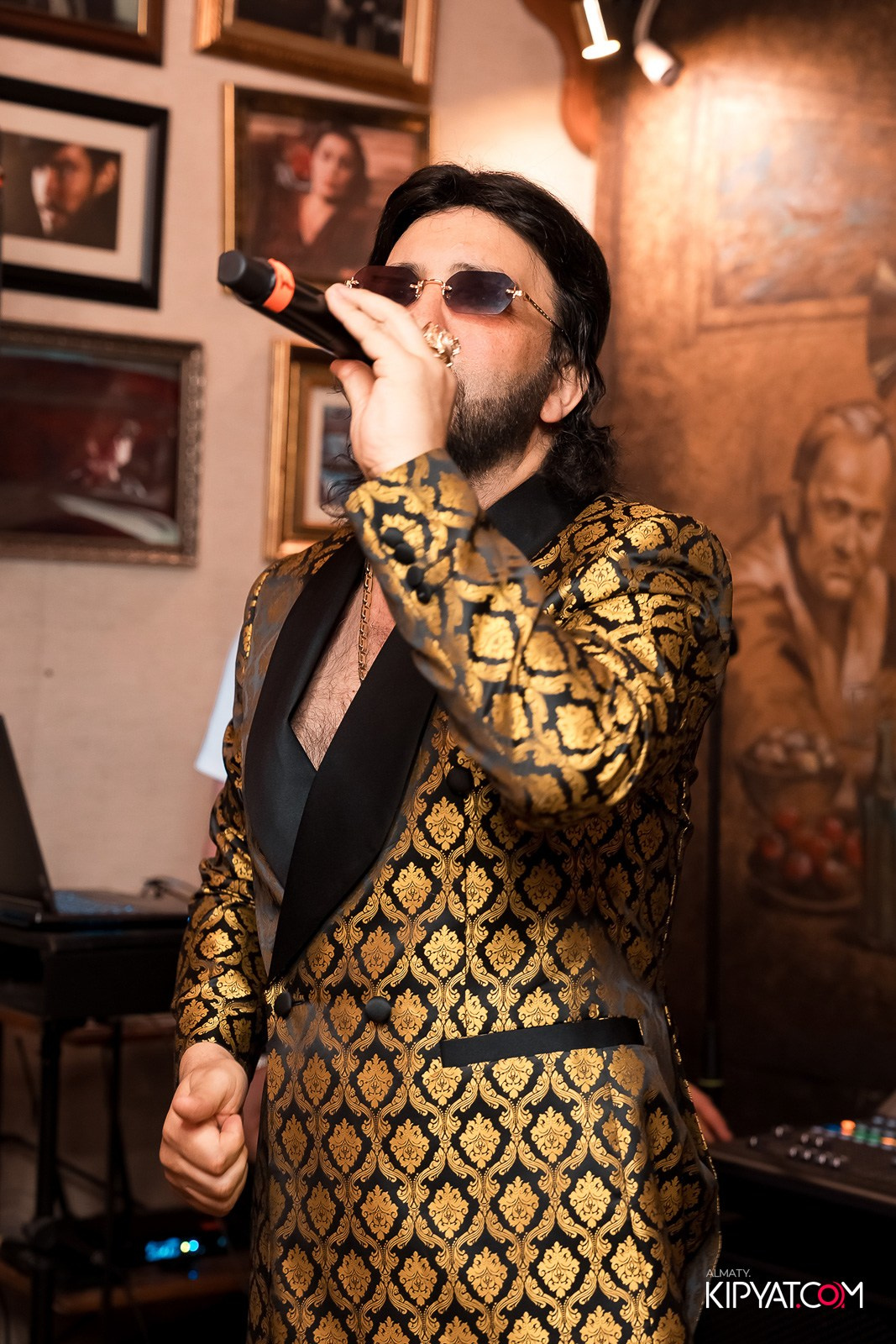 РЕСТОРАН МАРЬИНА РОЩА. КИПЯТКОМ АЛМАТЫ!