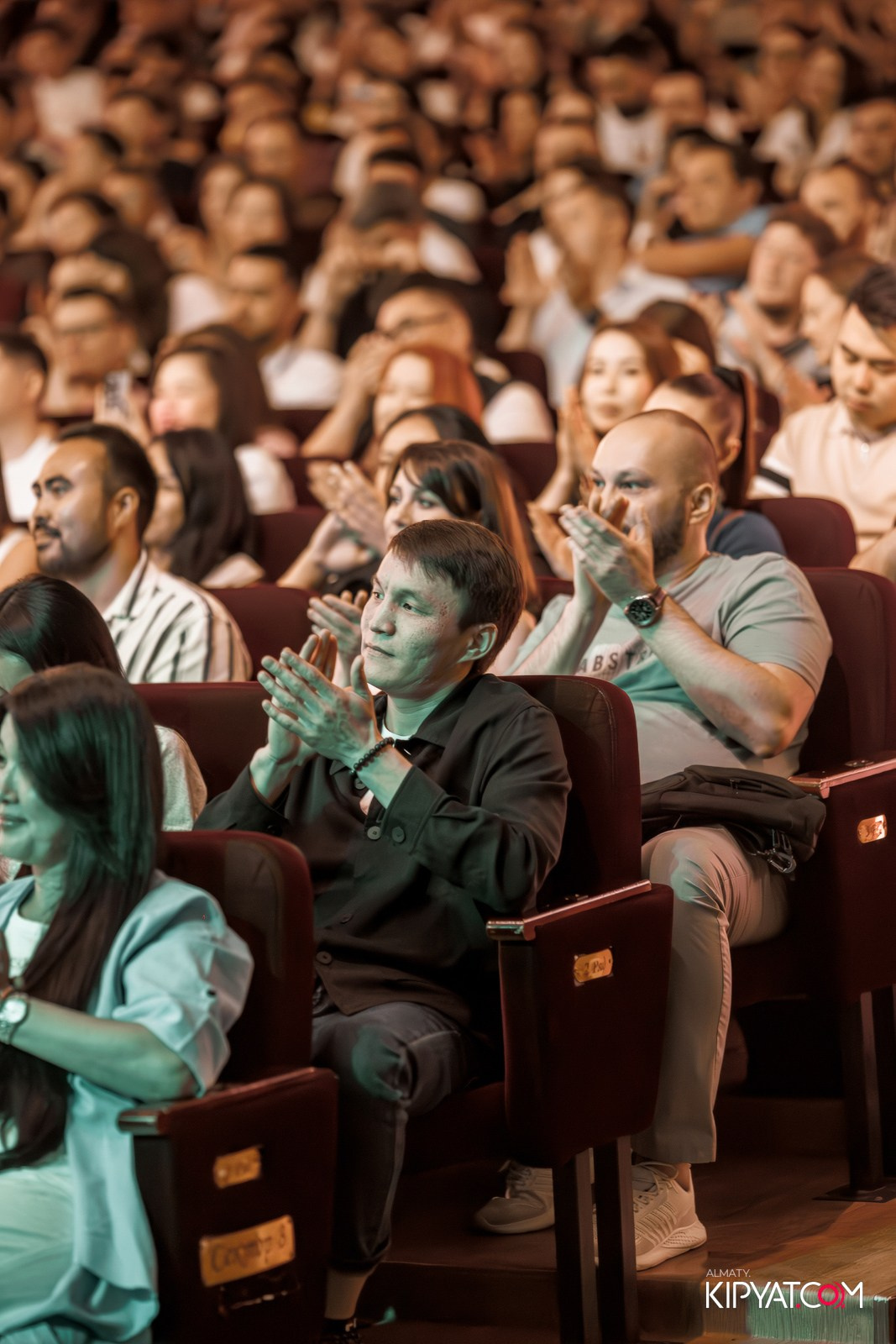 STAND UP КОНЦЕРТ АЛЕКСАНДА МЕРКУЛЬ. КИПЯТКОМ АЛМАТЫ!