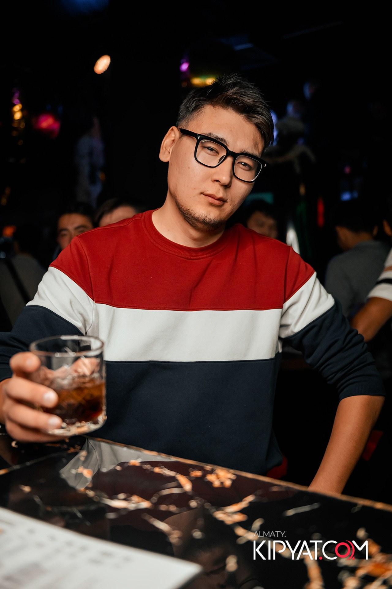 UYAT EMES BAR. КИПЯТКОМ АЛМАТЫ!