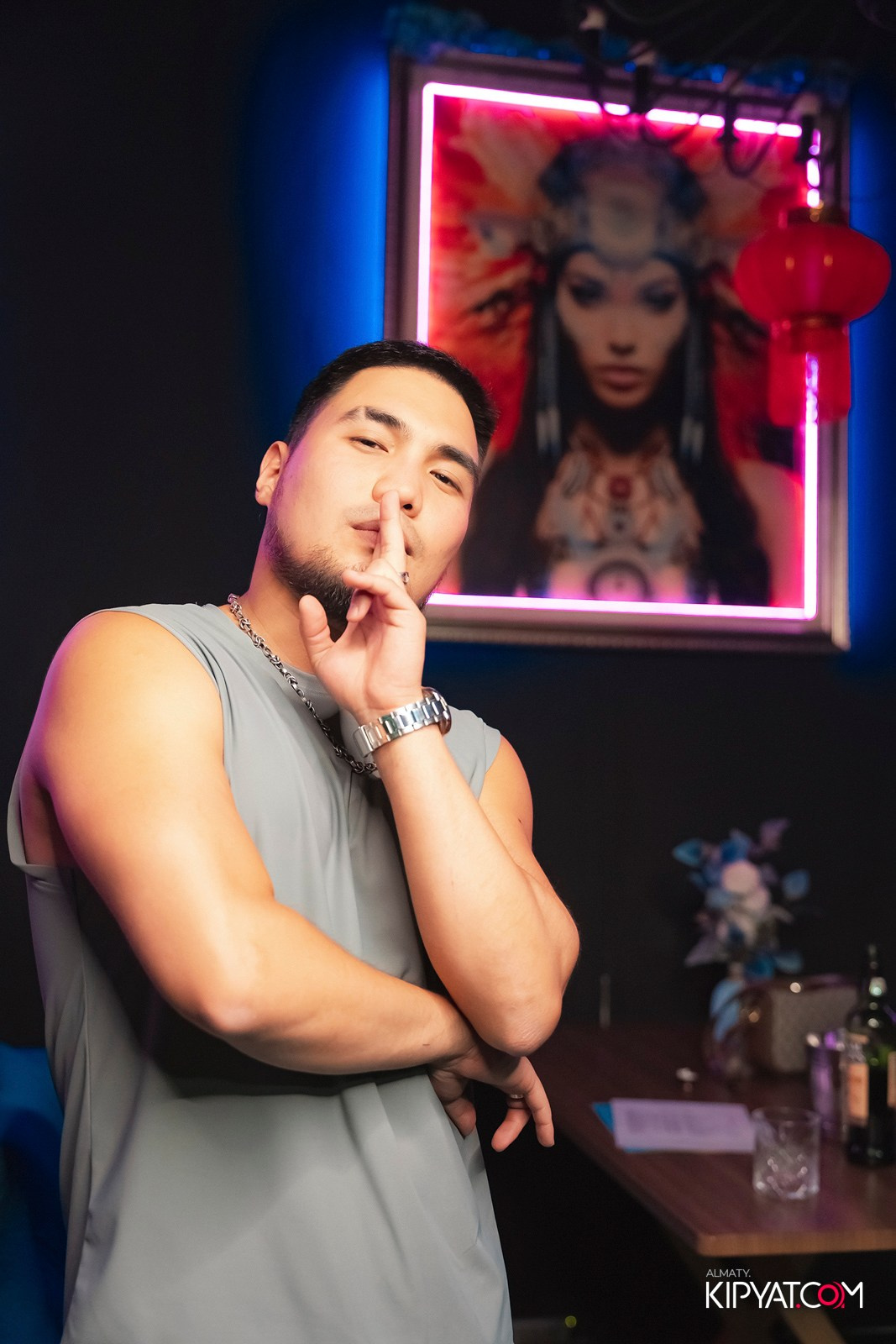 UYAT EMES BAR. КИПЯТКОМ АЛМАТЫ!