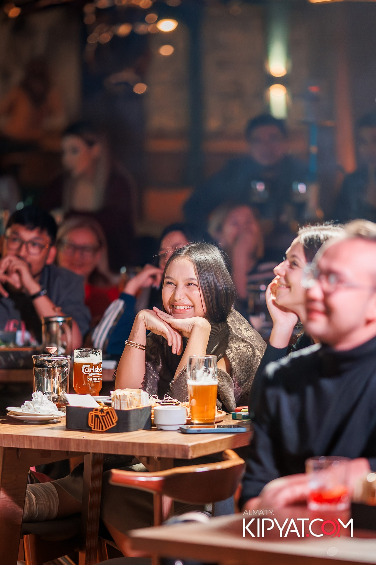 СОЛЬНЫЙ СТЕНДАП КОНЦЕРТ АЛЕКСАНДРА МЕРКУЛЬ. КИПЯТКОМ АЛМАТЫ!