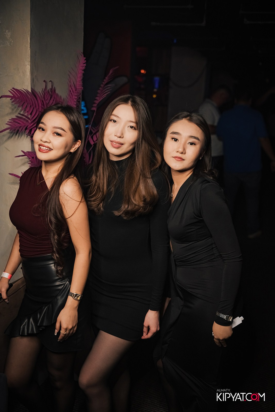 CLUB SHOW BY ИРИНА КАЙРАТОВНА В SANTA BARBARA CLUB. КИПЯТКОМ АЛМАТЫ!