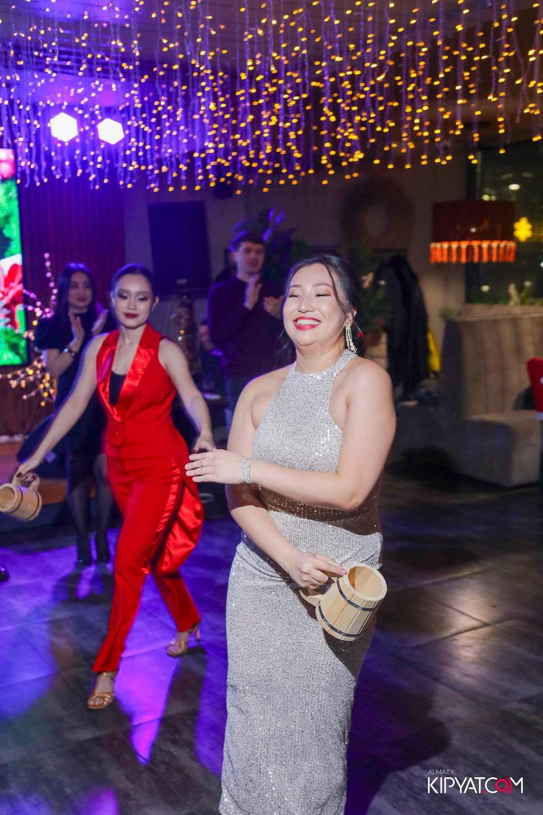 LIFE GRILL CAFE. КИПЯТКОМ АЛМАТЫ! Фотосъемка мероприятий в Алматы