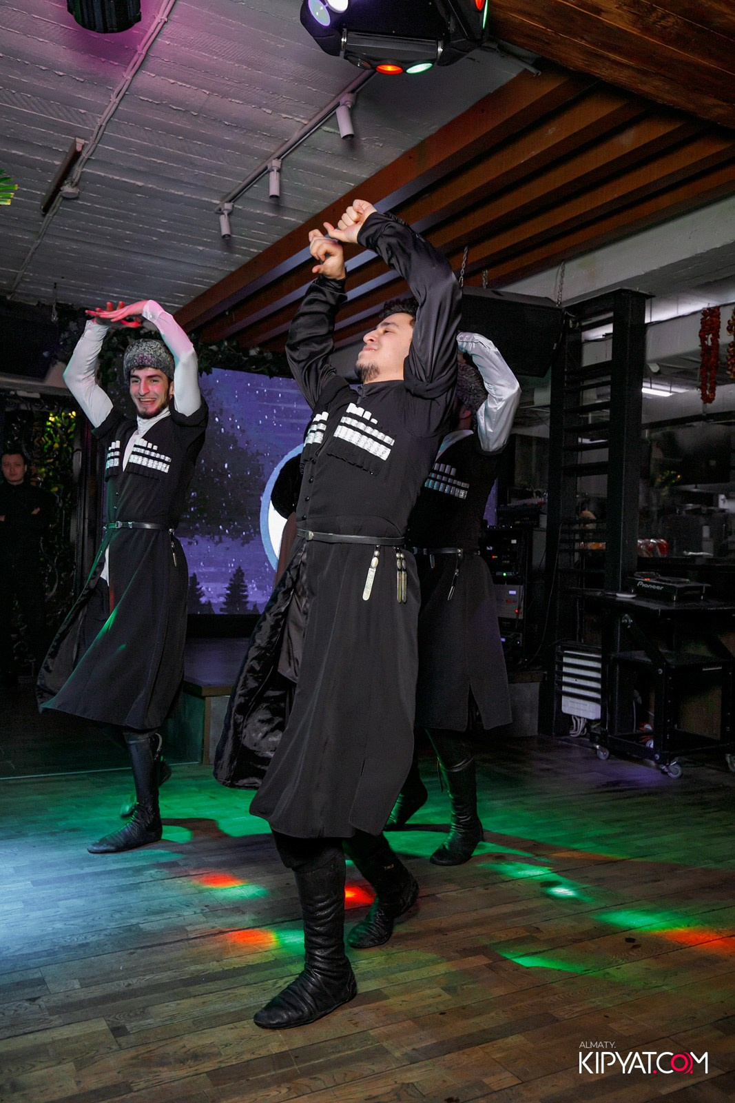 ВАХТАНГУРИ. КИПЯТКОМ АЛМАТЫ!