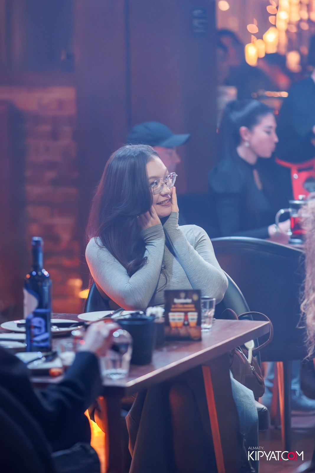 STAND UP КОНЦЕРТ АЛЕКСАНДРА МЕРКУЛЬ. КИПЯТКОМ АЛМАТЫ! Фотосъемка мероприятий в Алматы