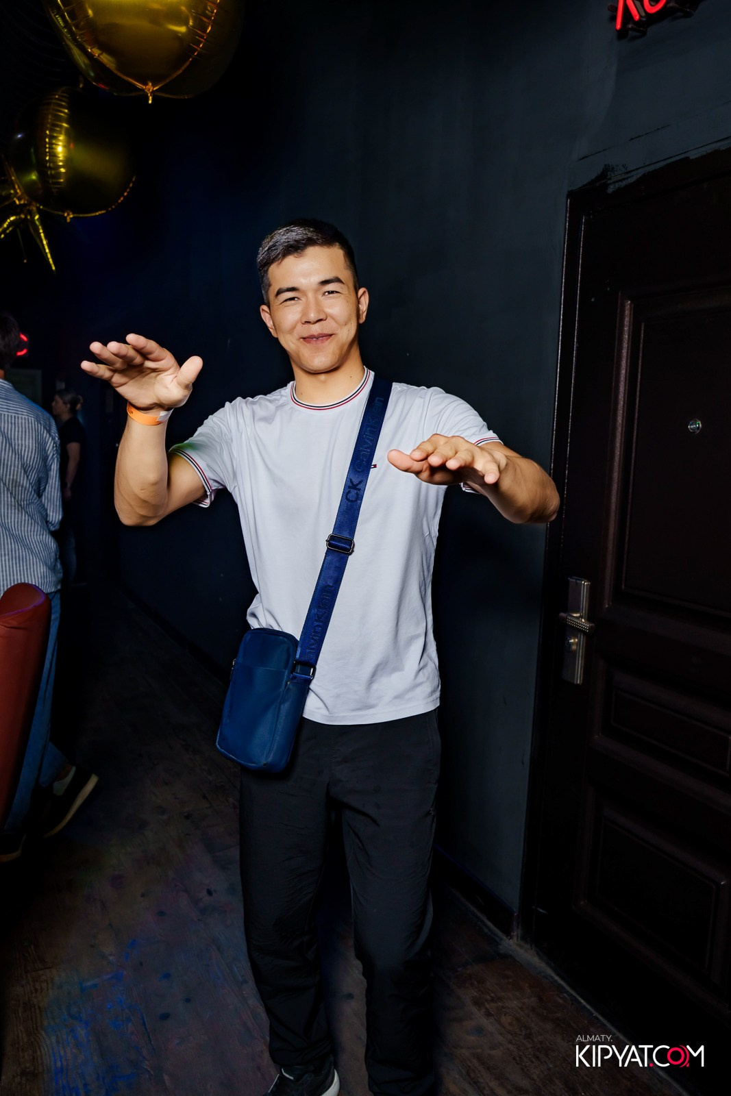 UYAT EMES BAR. КИПЯТКОМ АЛМАТЫ!