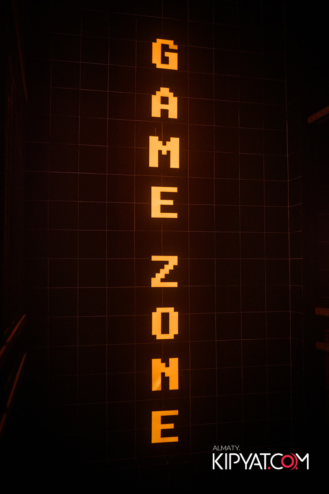 SANTA BARBARA ВЫСТУПЛЕНИЕ ГРУППЫ БРАТЬЯ ГРИММ. КИПЯТКОМ АЛМАТЫ!