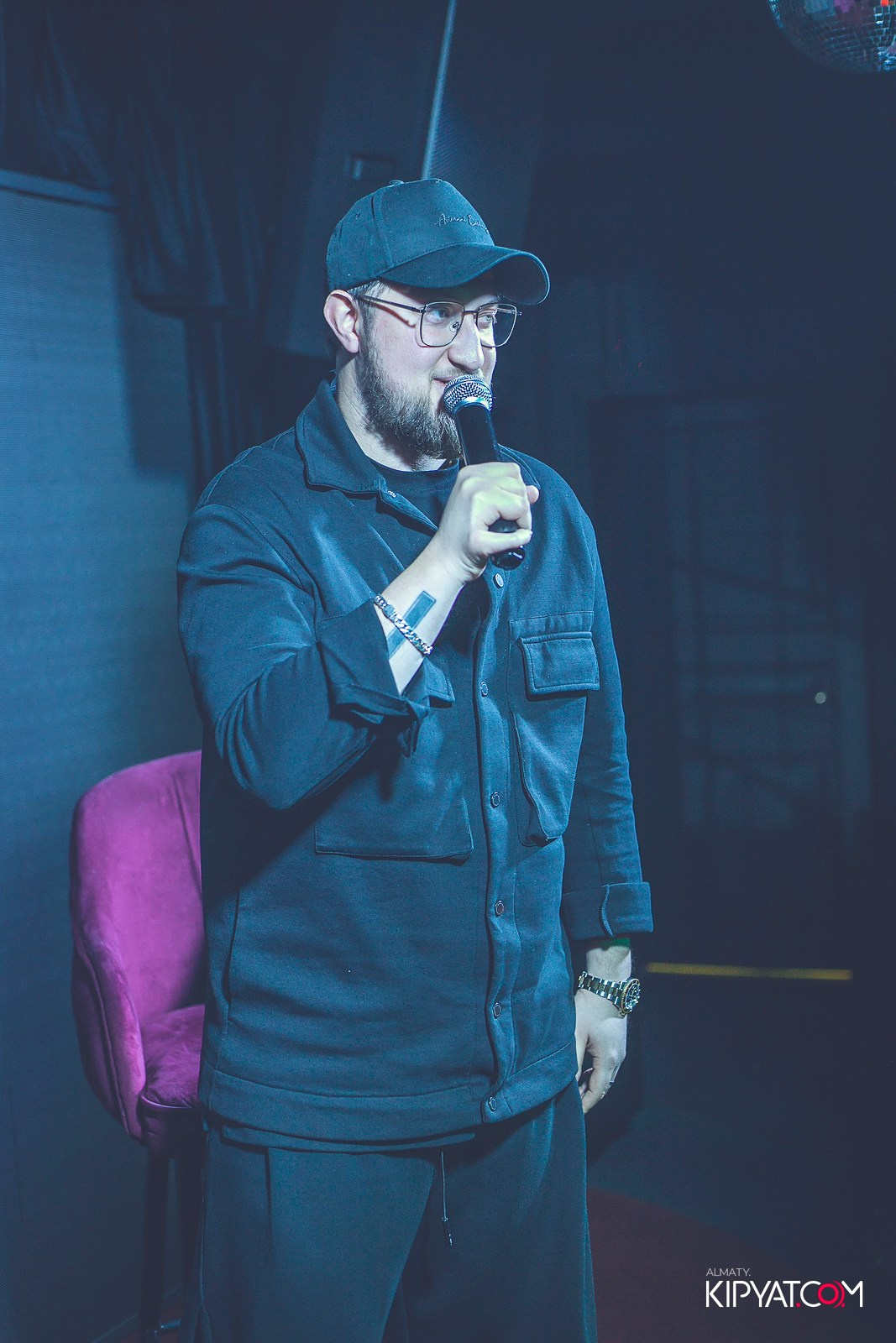 STAND UP КОНЦЕРТ АЛЕКСАНДРА МЕРКУЛЬ. КИПЯТКОМ АЛМАТЫ! Фотосъемка мероприятий в Алматы