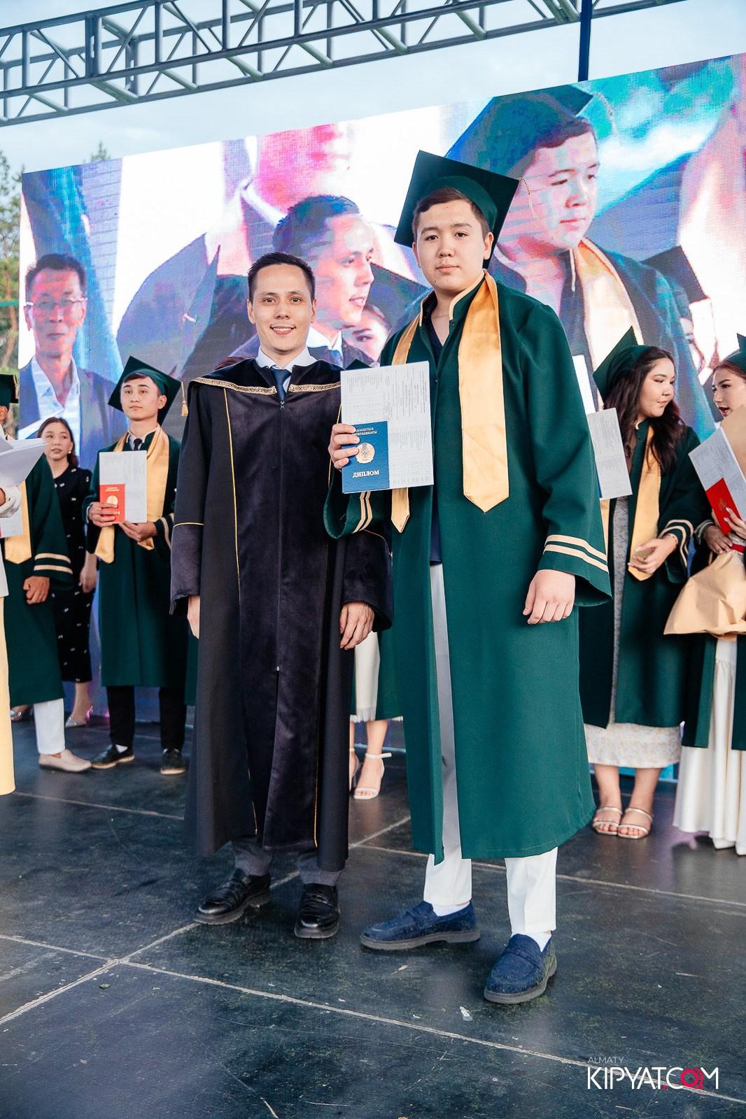 ВРУЧЕНИЕ ДИПЛОМОВ — НАРХОЗ КОЛЛЕДЖ. Part 4. КИПЯТКОМ АЛМАТЫ!