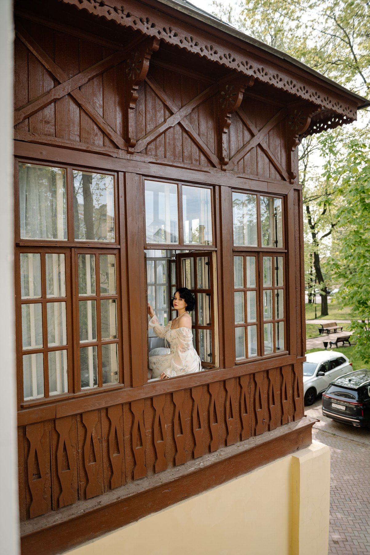 Индивидуальная. Балкон с цветами. Свадебный и сеейный фотограф в Санкт-Петербурге Елена Худякова