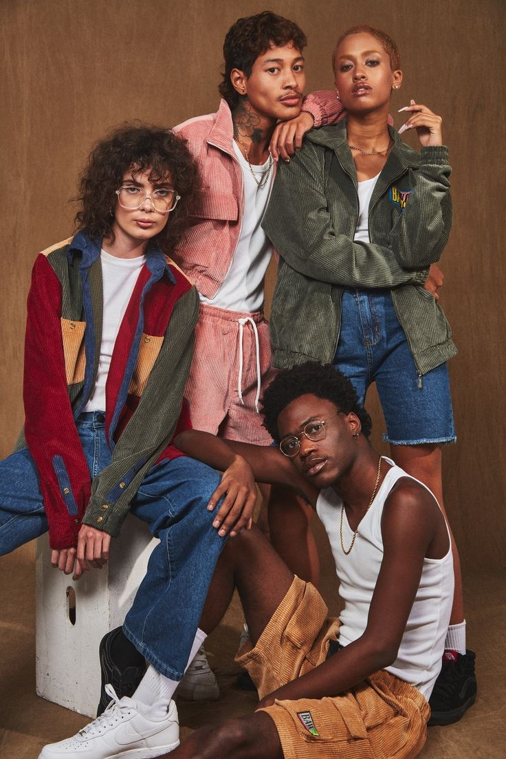 Рефы для групповых фото в студии