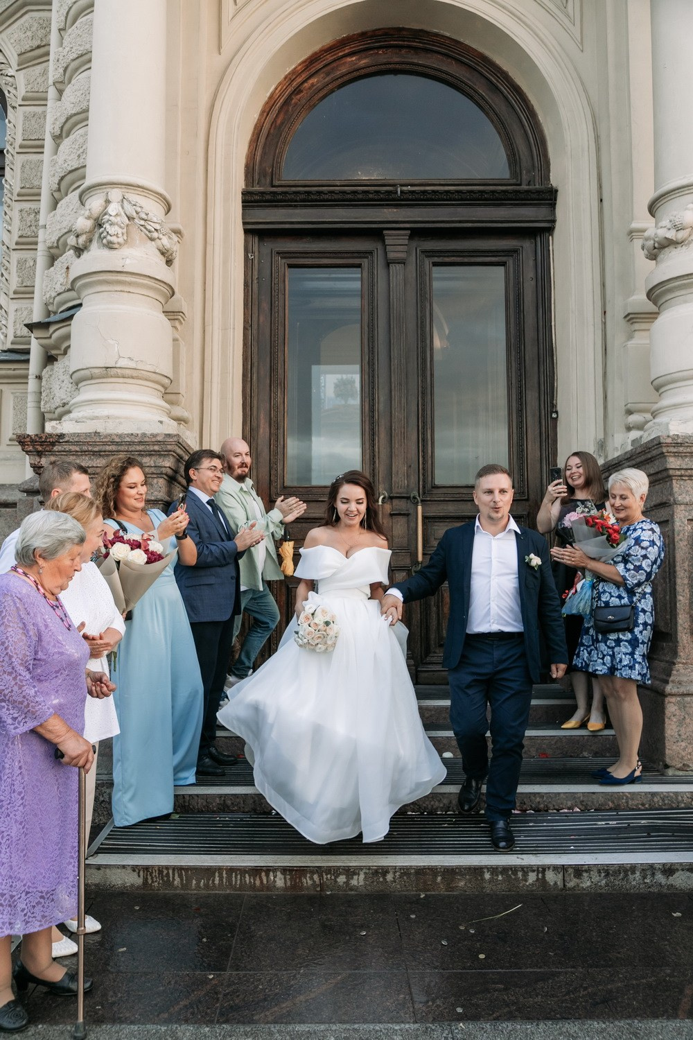 свадьба в спб заказать фотографа, где лучше провести свадьба в спб, свадебный банкетный зал какой выбрать, костюм на свадьбу жених, платье для невесты