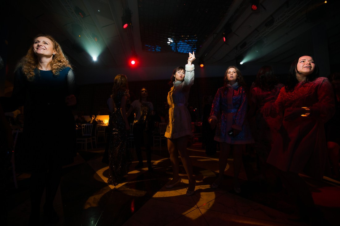 Фотосъемка новогоднего корпоратива Медипал. Репортажный фотограф Борис Геер