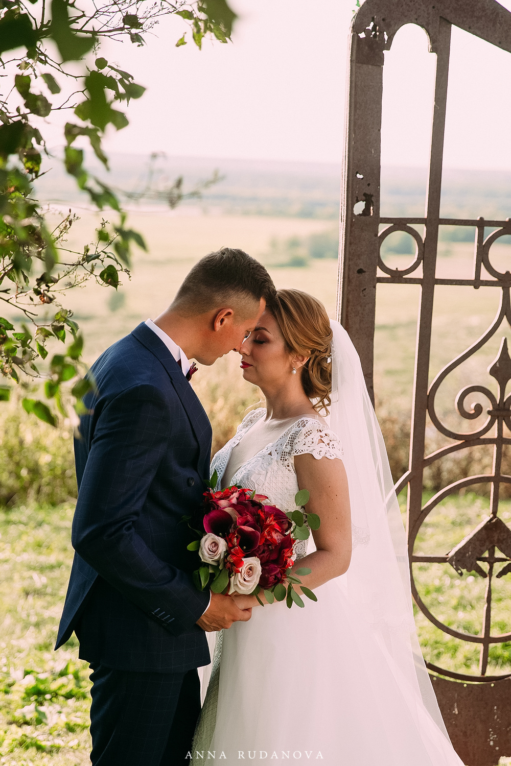 Фотограф Анна Руданова. Свадебная фотосессия в Усадьбе Рукавишниковых