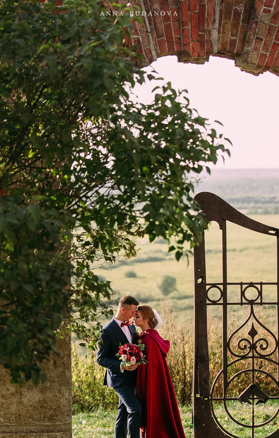 Фотограф Анна Руданова. Свадебная фотосессия в Усадьбе Рукавишниковых