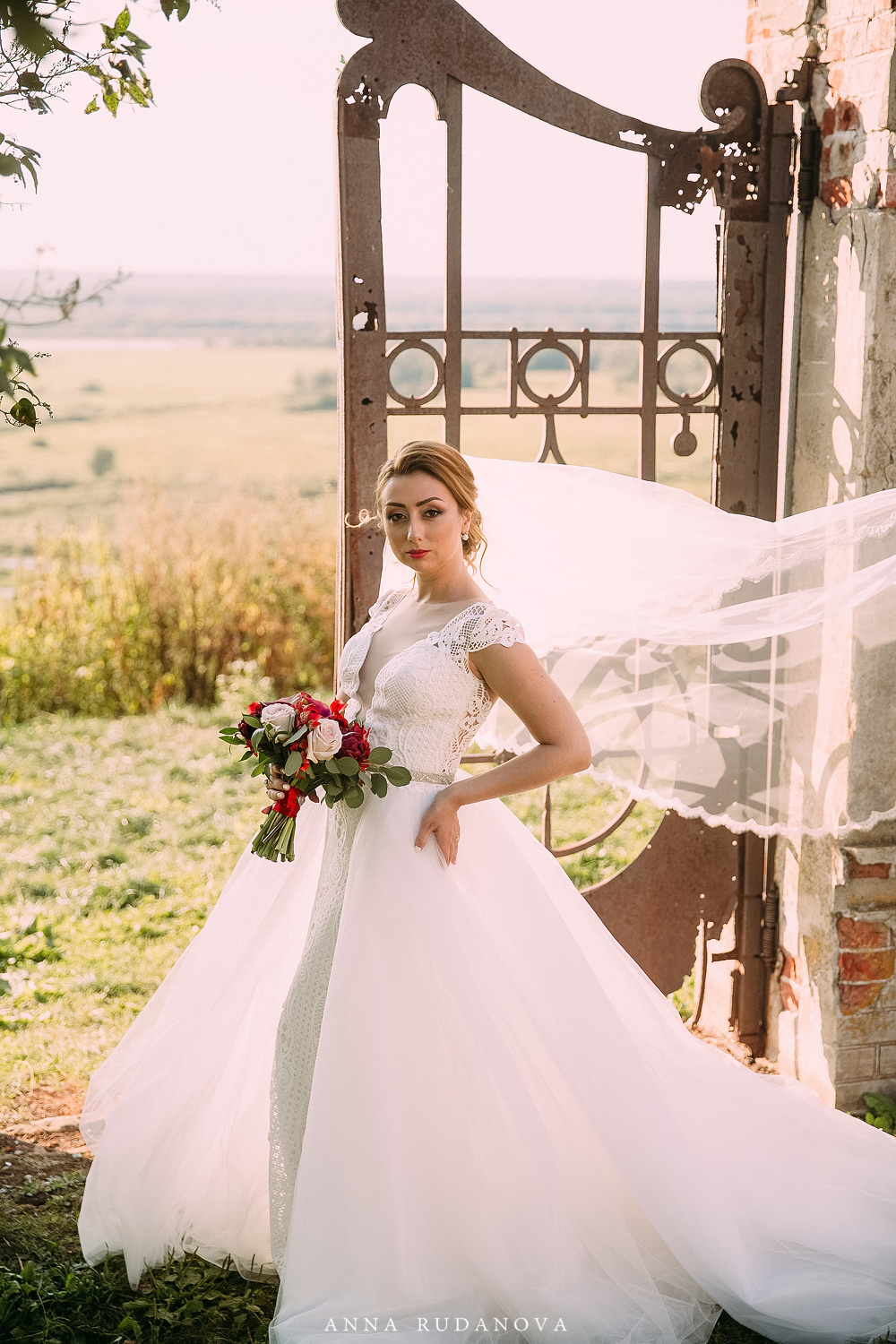 Фотограф Анна Руданова. Свадебная фотосессия в Усадьбе Рукавишниковых