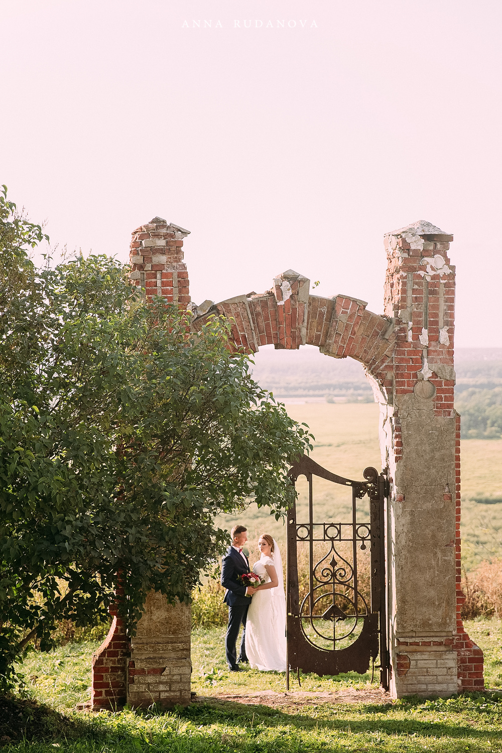 Фотограф Анна Руданова. Свадебная фотосессия в Усадьбе Рукавишниковых