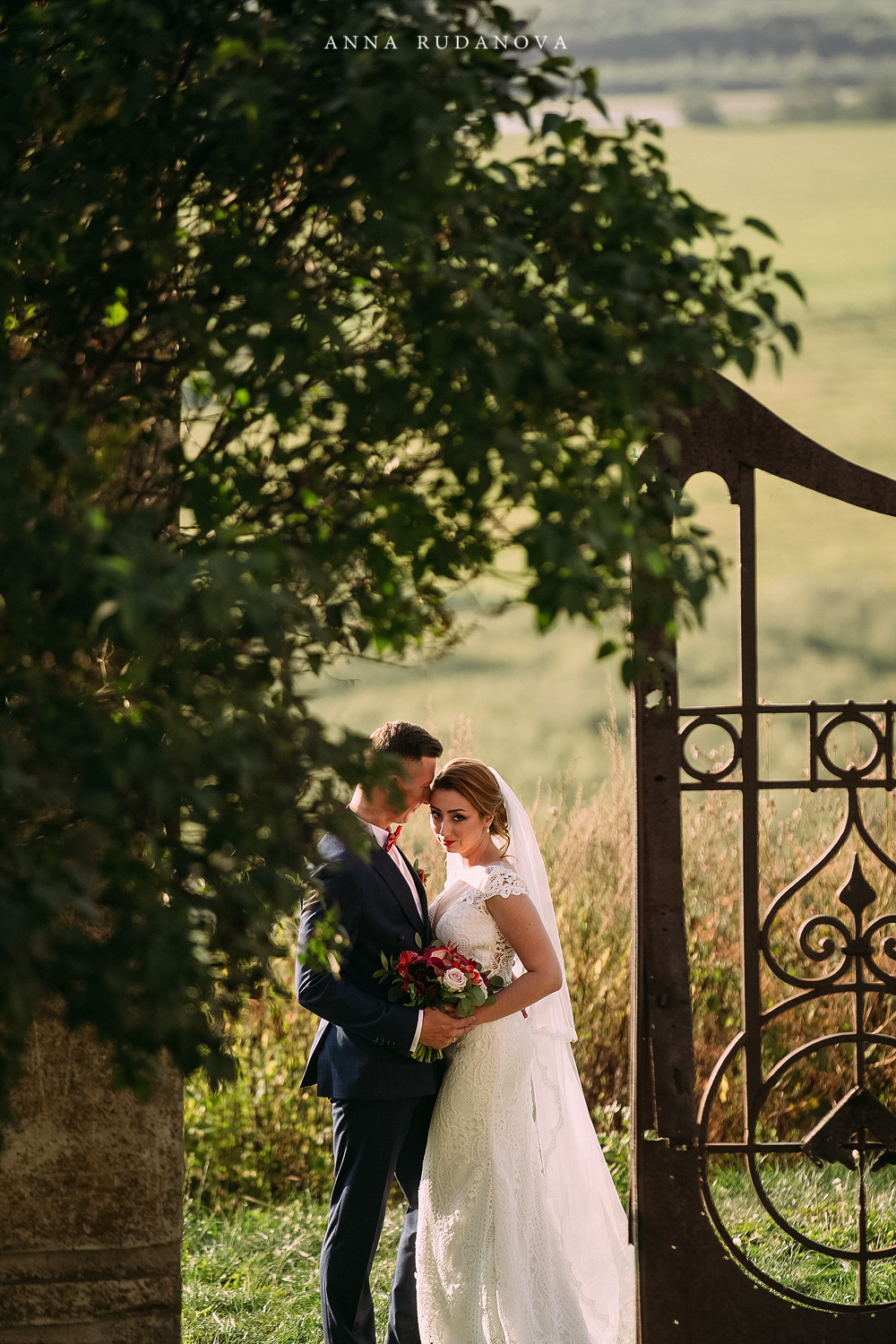 Фотограф Анна Руданова. Свадебная фотосессия в Усадьбе Рукавишниковых