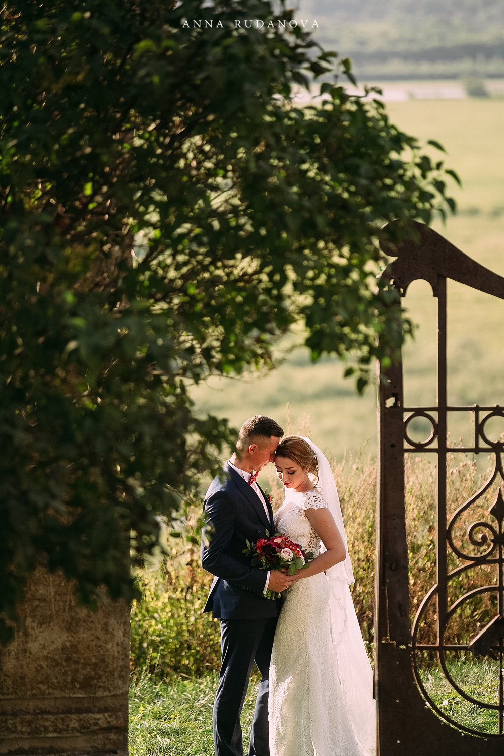 Фотограф Анна Руданова. Свадебная фотосессия в Усадьбе Рукавишниковых