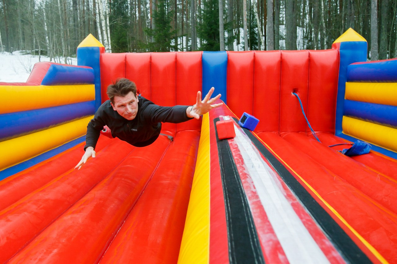 Командообразующее. Фотограф событий, Максим Романенко