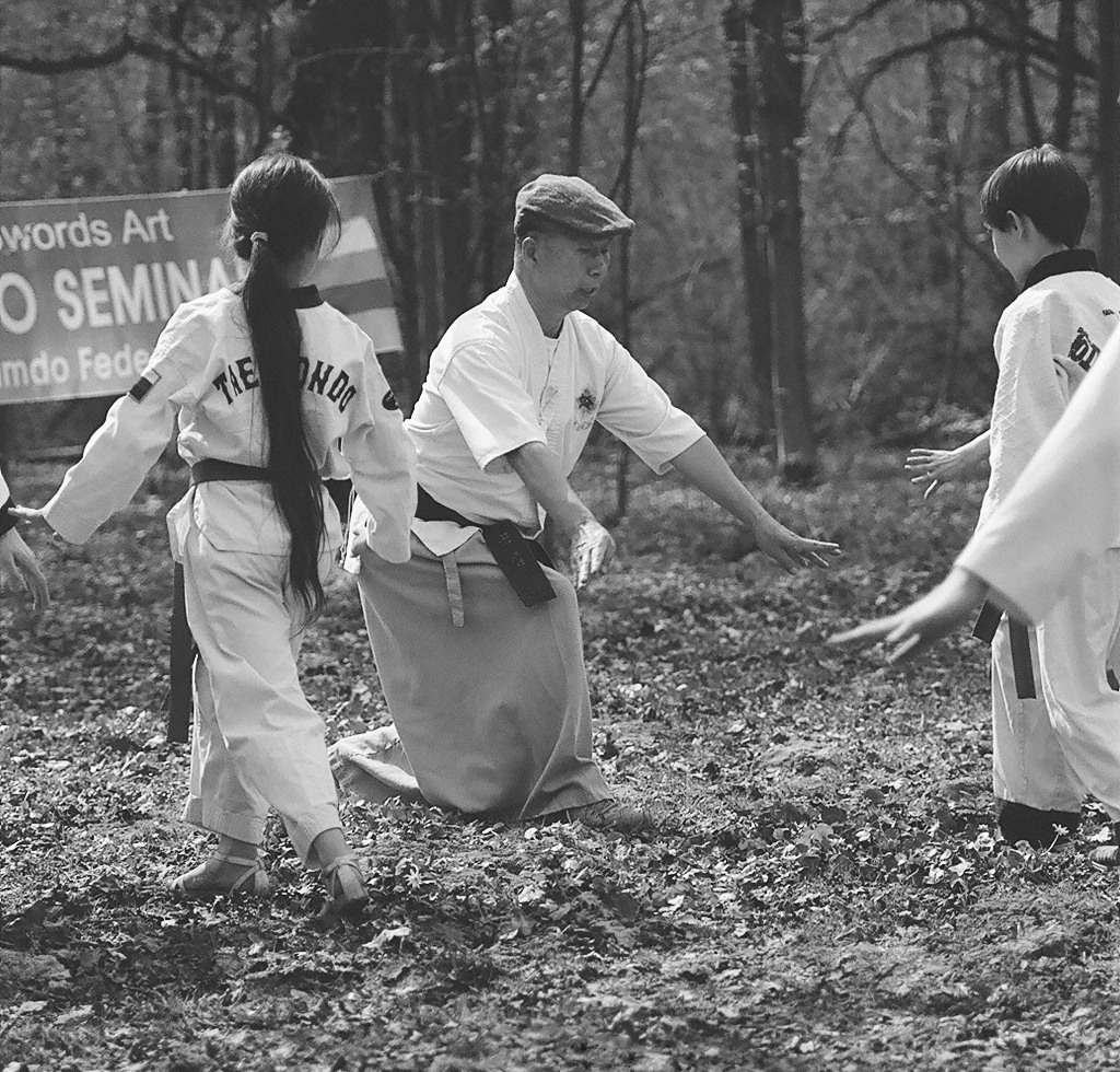 Занятия гуппы хапкидо в парке. Балетный фотограф Москва Майоров Николай