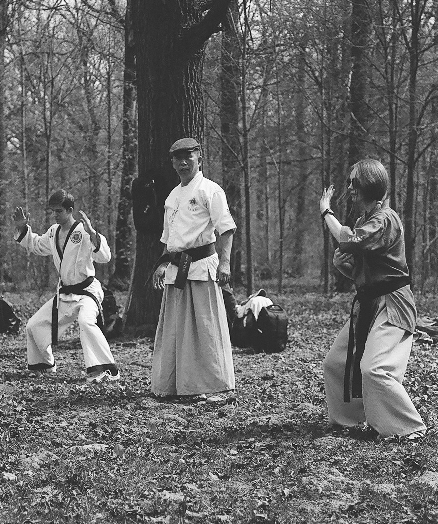 Занятия гуппы хапкидо в парке. Балетный фотограф Москва Майоров Николай