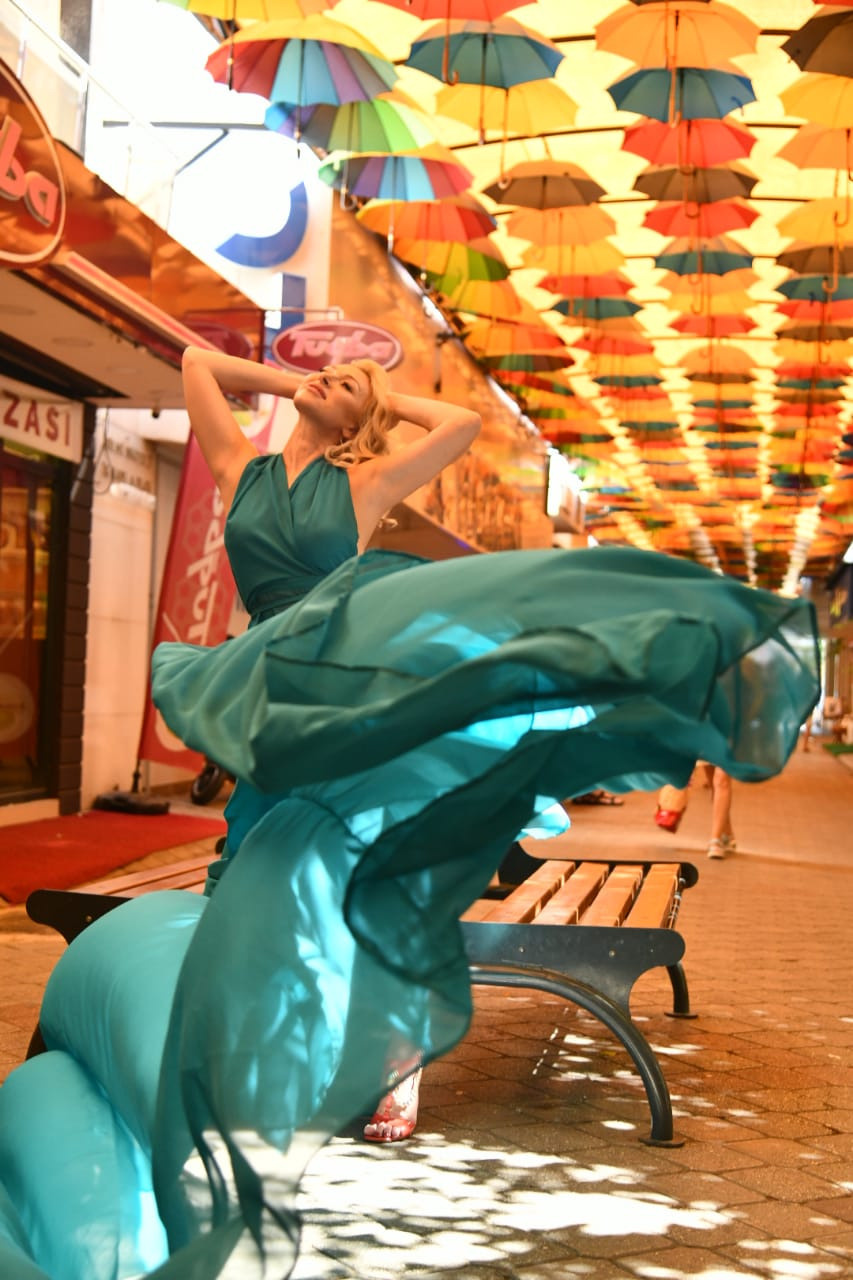 Бирюзовое платье. Профессиональный фотограф в Турции Анталии Кемере Сиде Белеке Алании