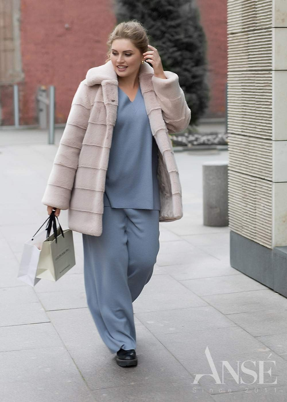 Алена, 50-52 р-р, 170 рост. KED Production — продакшн из СПб. Создаём фото, видео и контент, который помогает брендам и селлерам продавать больше