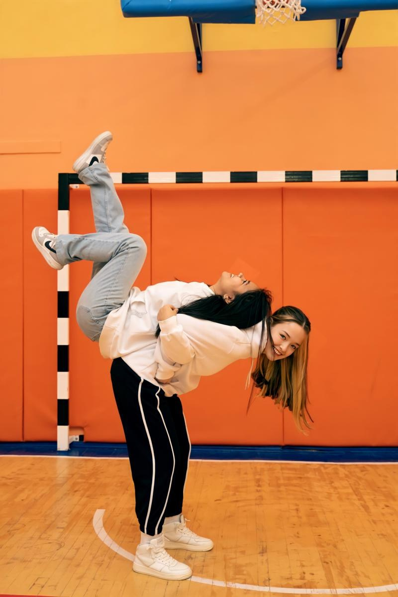 9 класс. КЛАСС | Выпускные альбомы в Нижневартовске