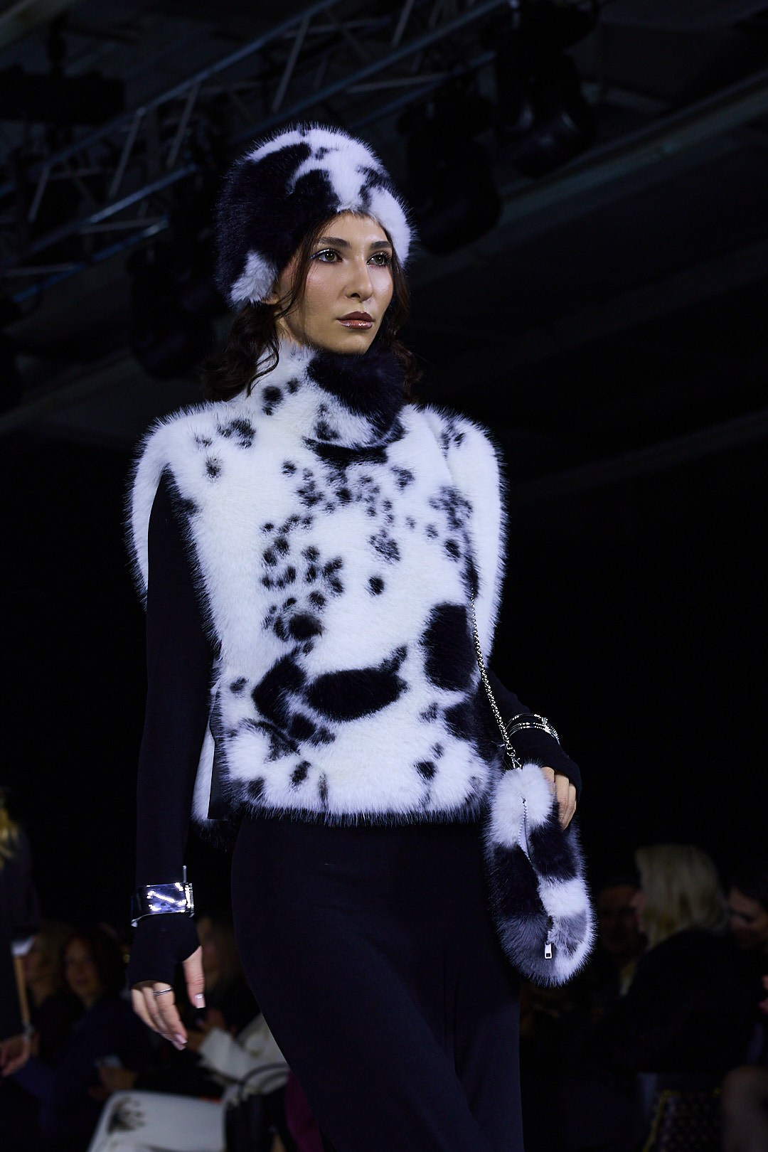 Q&J Fashion Fest 2025. Репортажный фотограф в Иркутске — Ярослав Ковалёв