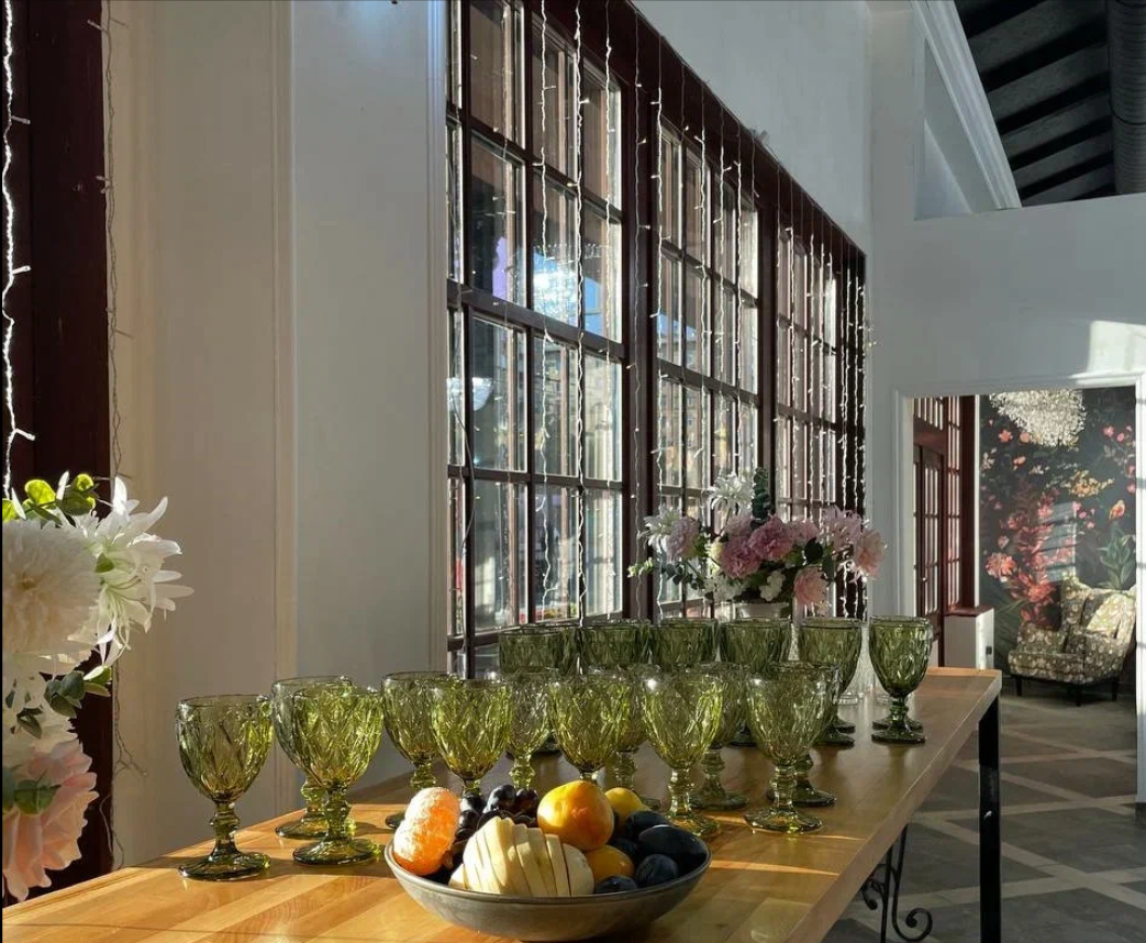 Площадка № 2-2. Свадебный организатор Москва