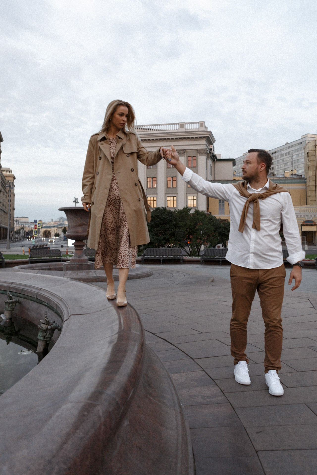 Любовь со всеми остановками. Фотограф Владимир Молоканов