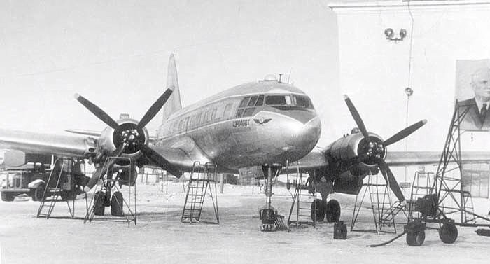 Исторические фотографии. Фотоальбом показывающий увлекательный мир авиации и мир медведей Андрея Иванова