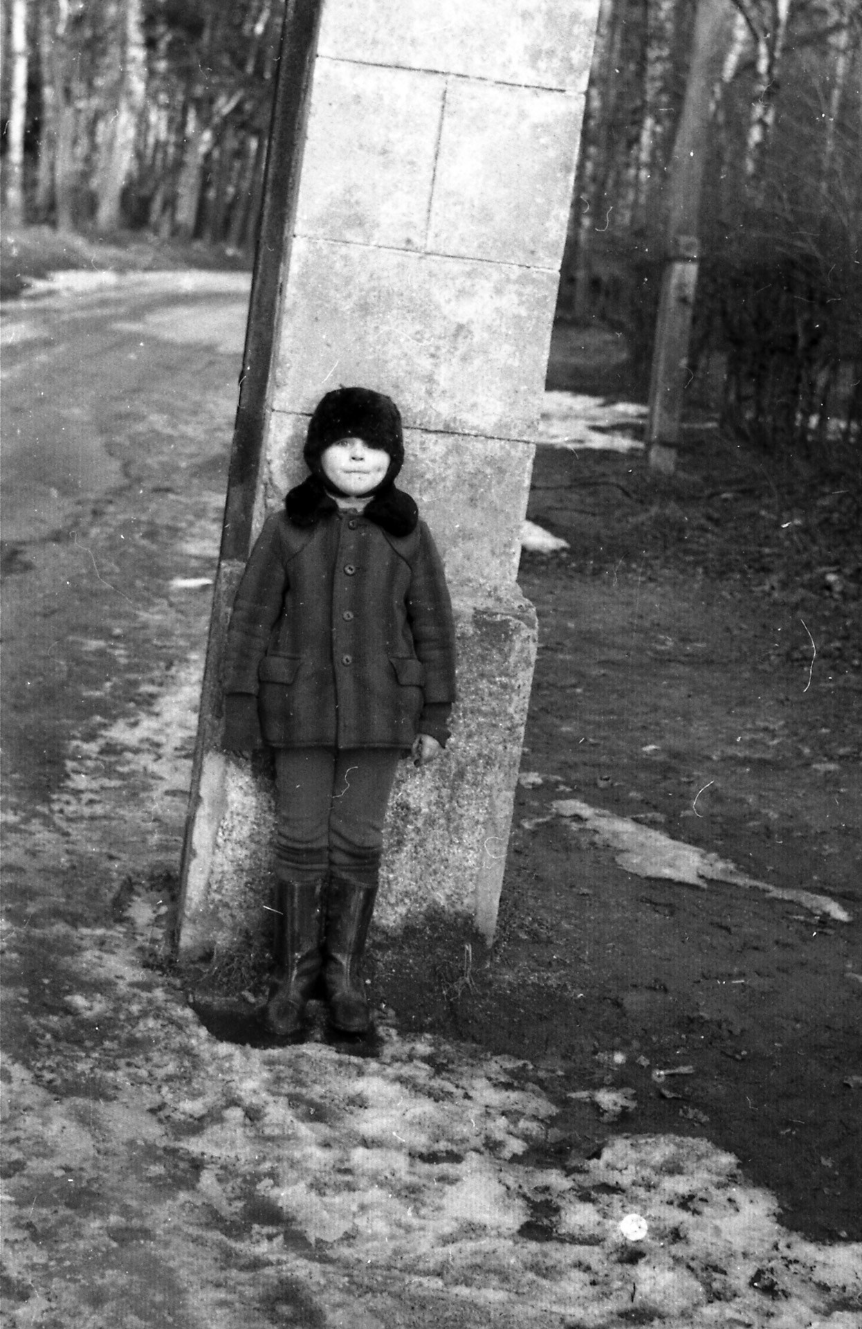 11 — Пинг-понг и зимнее побережье. Михаил Барановский