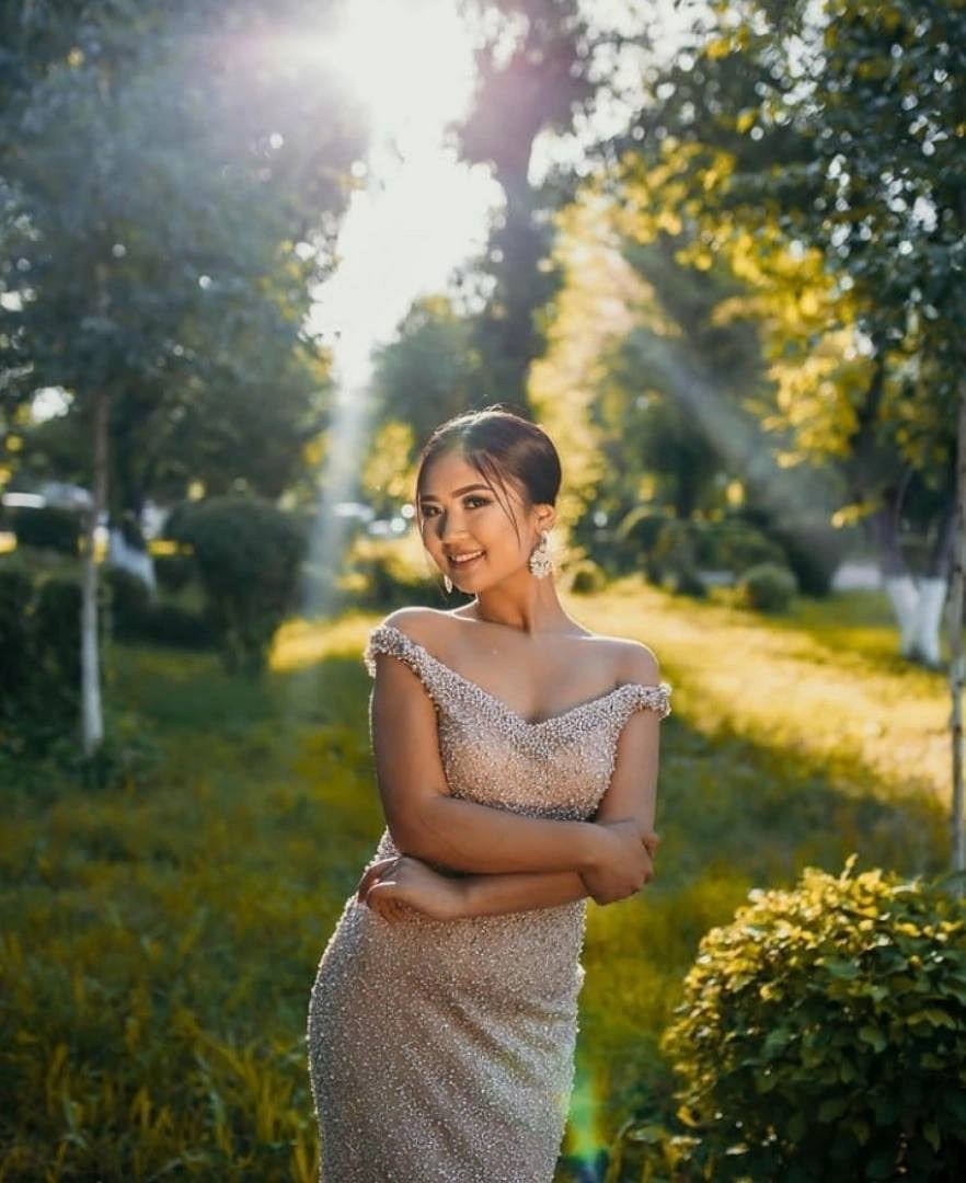 Модель для предметной съемки Дамира Красноярск| Sale Easy