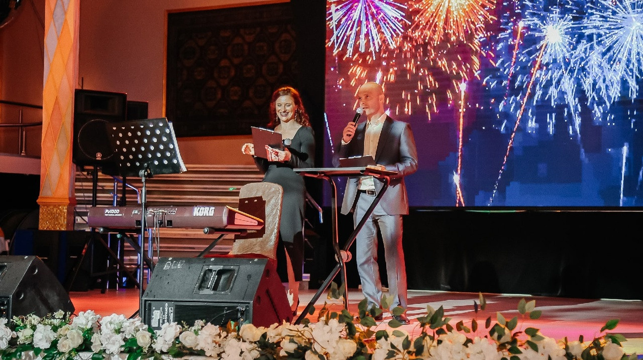 Ведущая СПБ Надежда Кожина