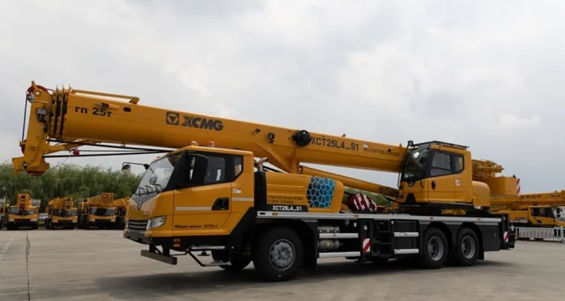 Автокраны XCMG XCT25L4_S1. Продажа надежной спецтехники от компании СТИ в г. Новосибирск