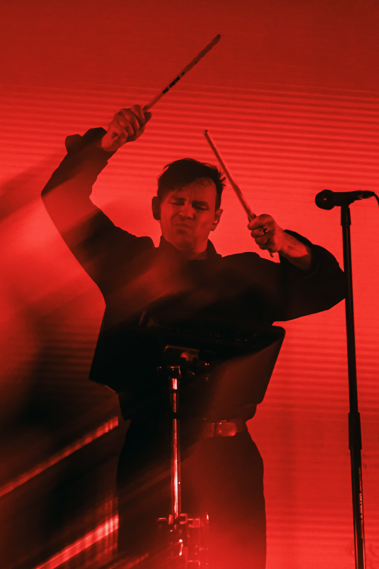 Дельфин. Концерт в Москве 24.10.25, Atmosphere