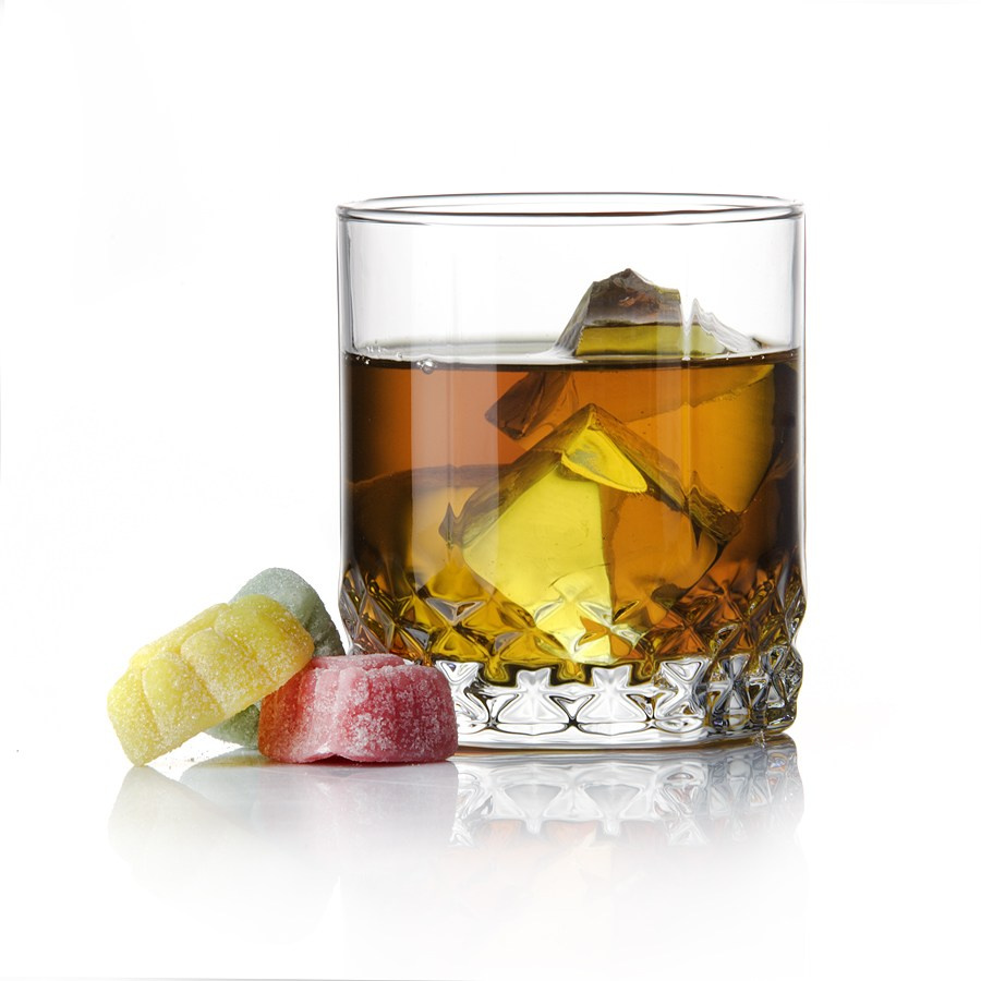 Предметка. Напитки, еда. Фотограф Мария Кольцова