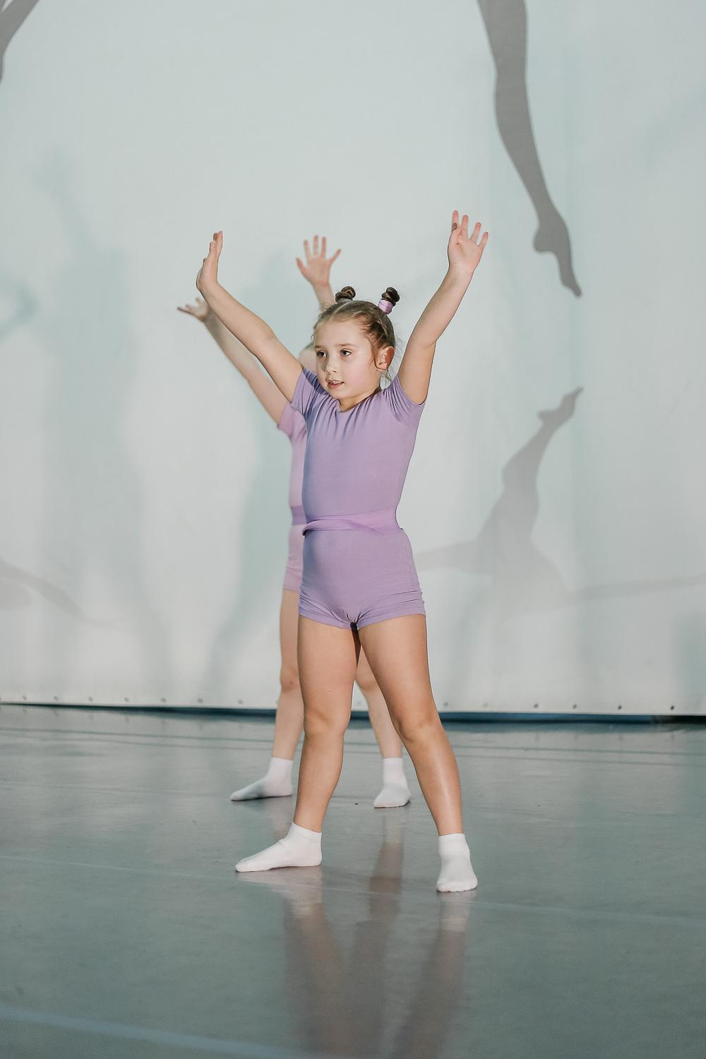 Выступление танцевального центра Дункан. Антонина Морозова, профессиональный семейный фотограф видеограф