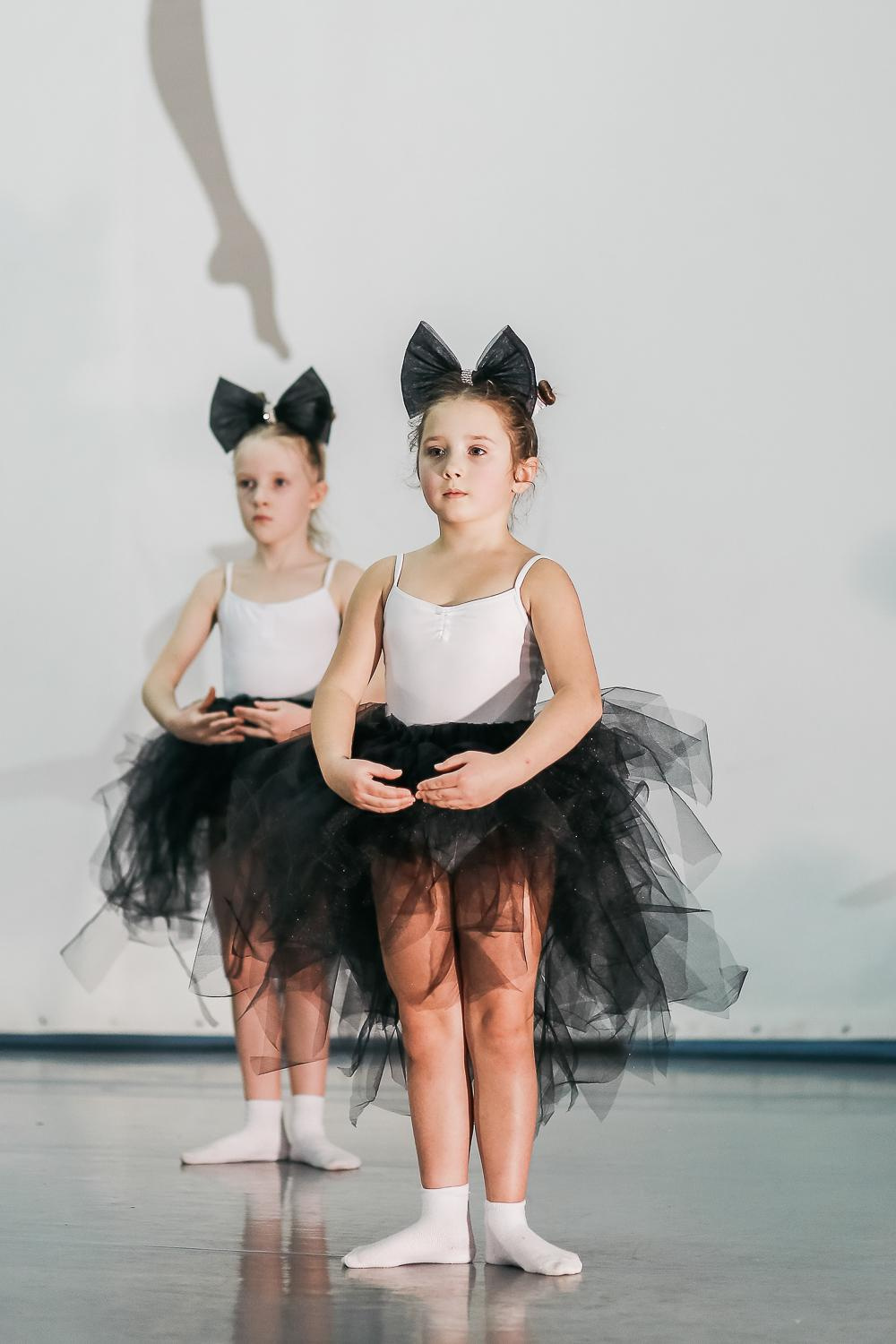 Выступление танцевального центра Дункан. Антонина Морозова, профессиональный семейный фотограф видеограф