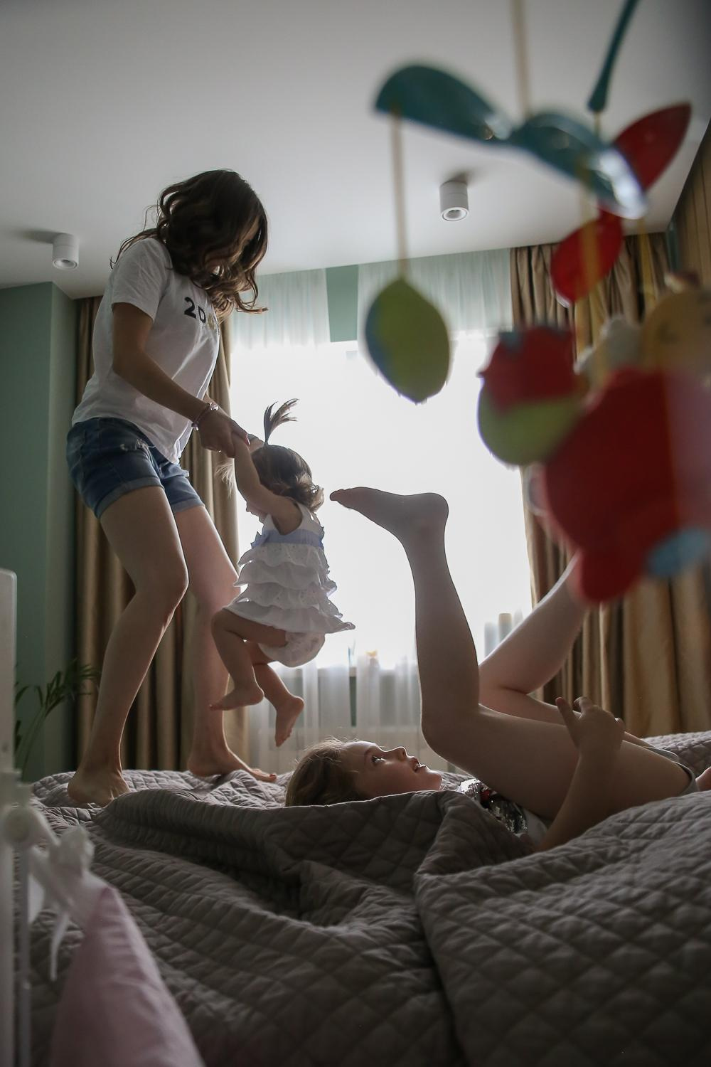 Дома у Марфы и Маруси. Антонина Морозова, профессиональный семейный фотограф видеограф