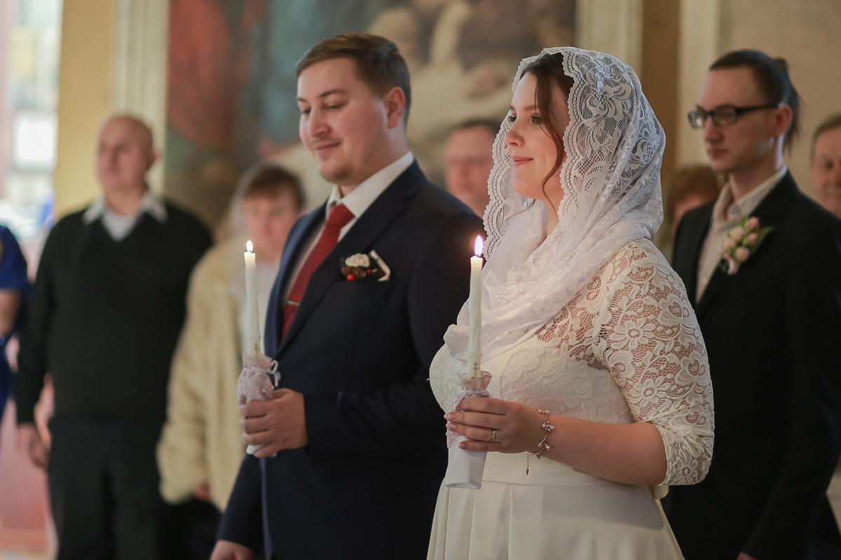 Венчание Алексея и Валерии в Никольском храме. Антонина Морозова, профессиональный семейный фотограф видеограф