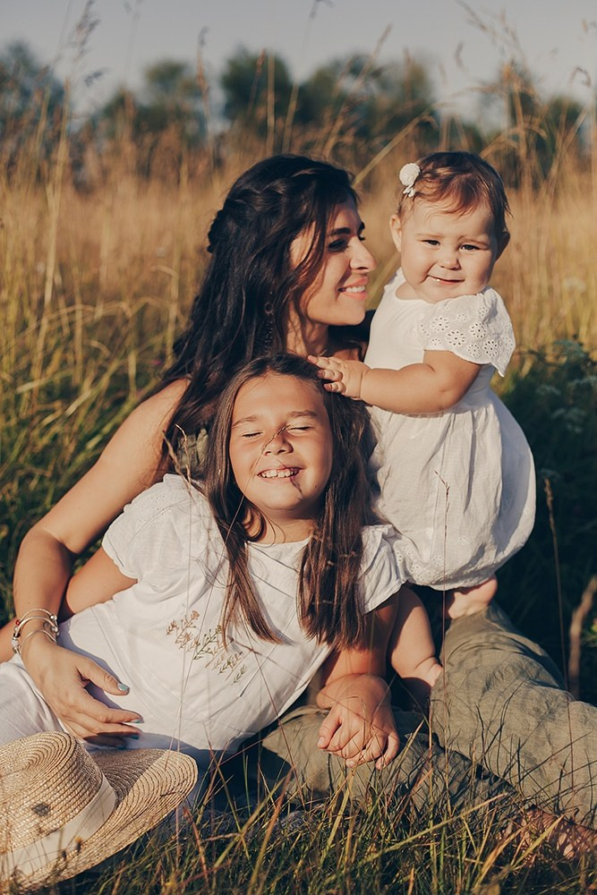 Семейная фотосессия в полях. Фотограф Евгения Мальцева, Архангельск