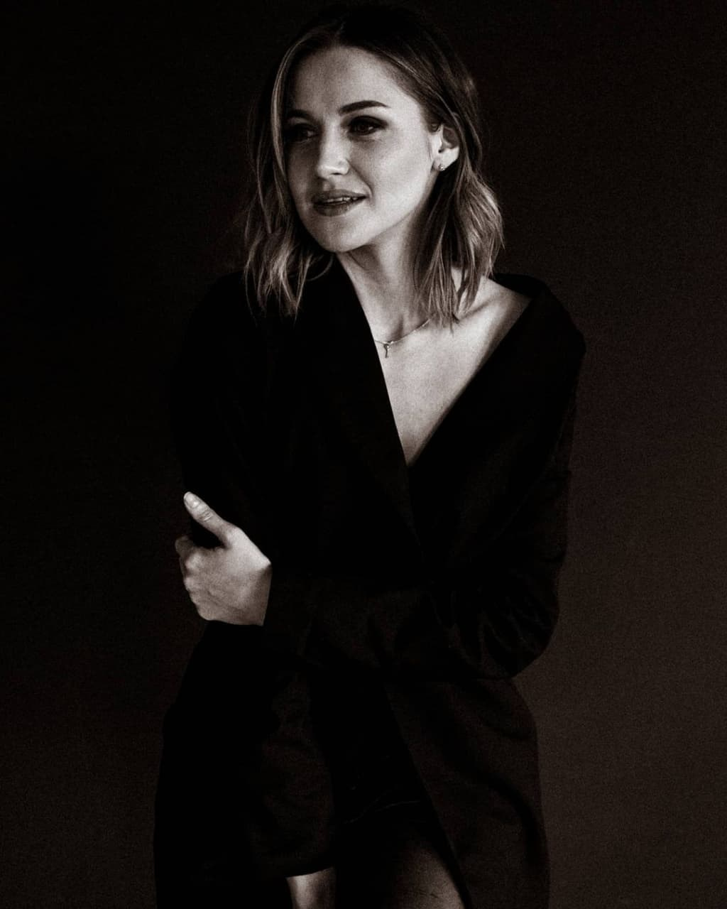 Albina Maklakova on the studio black and white. New York photographer RINAT SHAHMETOV in New York city