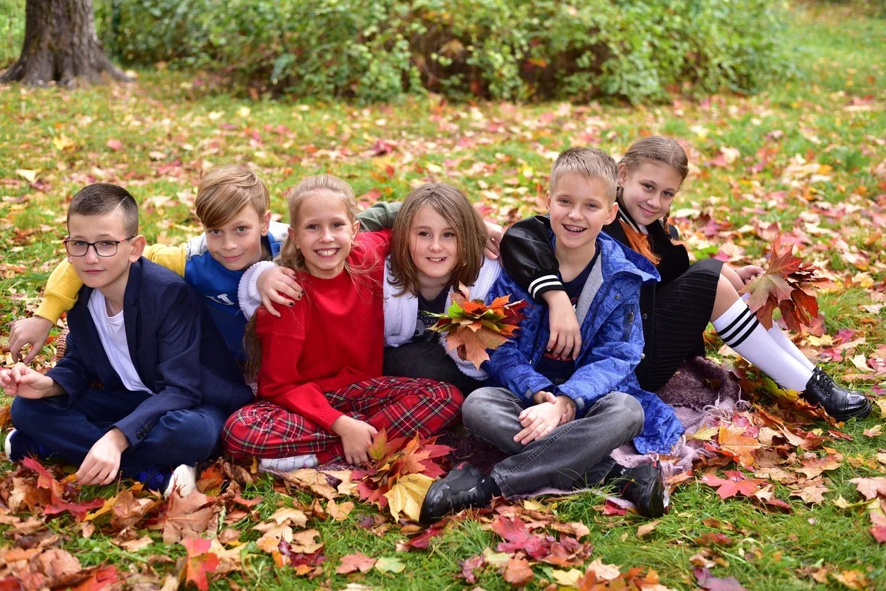 Школьная осень. Стильные выпускные альбомы, детские фотосессии, сюжетные фотографии