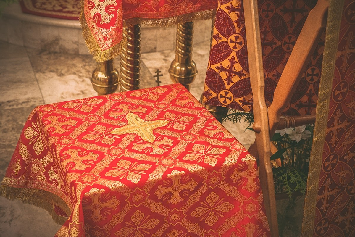 Крещение в храме святых апостолов Петра и Петра, Лужки, Истринский район