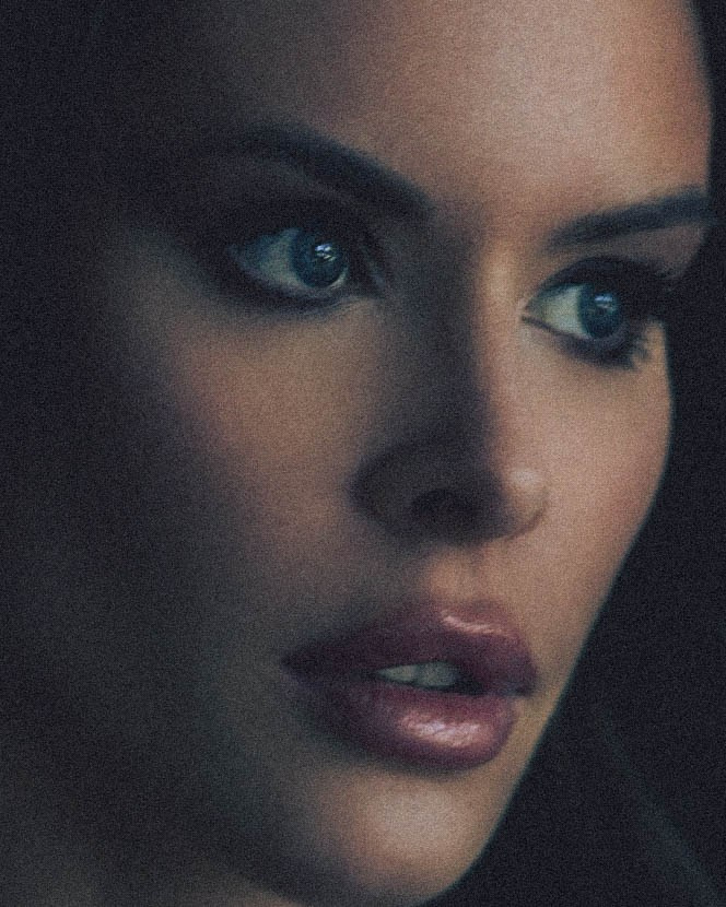 Girs. Male photographer