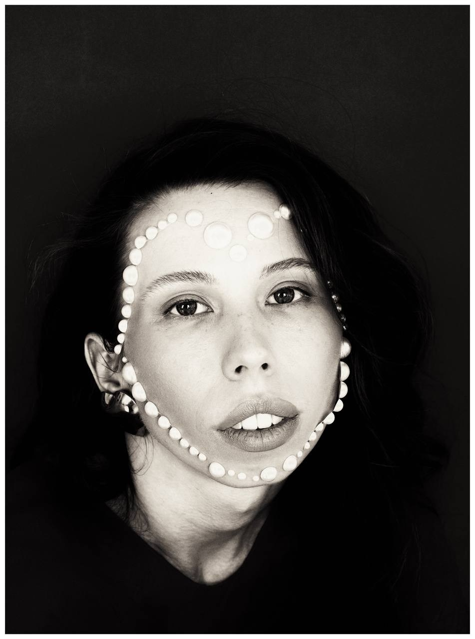 Натуся в красном. Фотограф Москва — Полина Робин